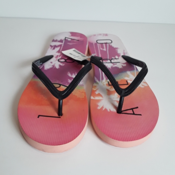 NWT Aeropostale Women's Slip On Sandals Size 10 - Picture 2 of 5